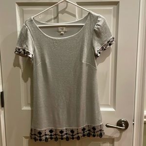 Eci Silver Metallic Short Sleeve Tunic Top With Black Beads Size S.